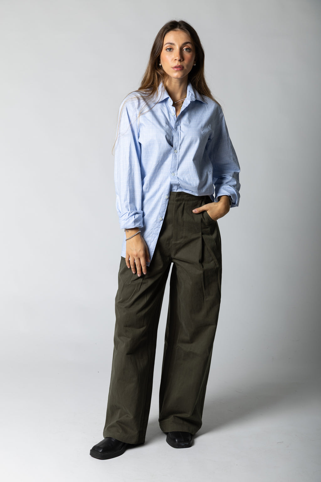 Pantalone regolare con pences Alera