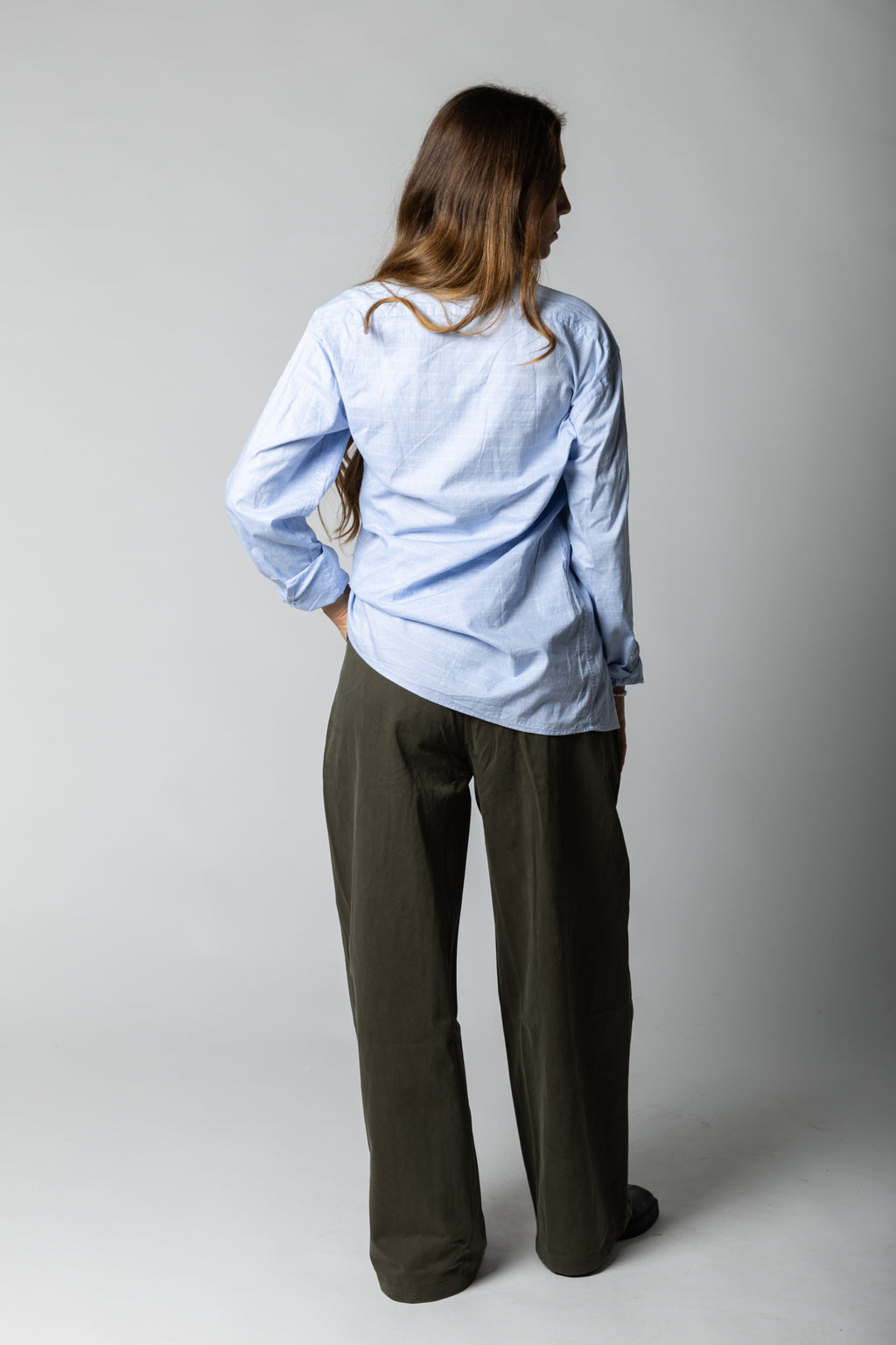 Pantalone regolare con pences Alera