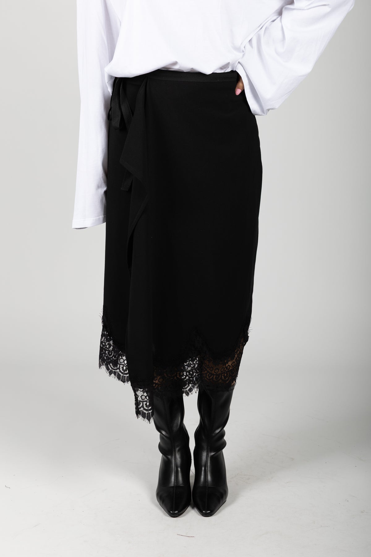 Longuette con inserto in pizzo