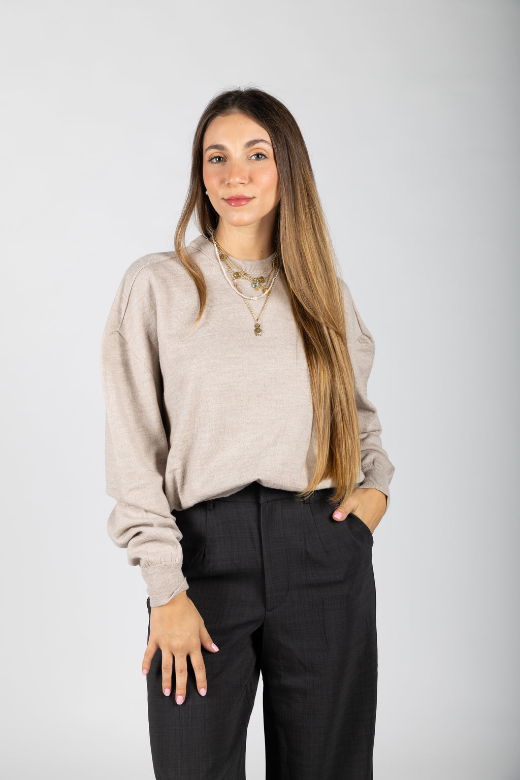 Maglia con scollatura in lana